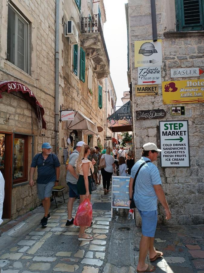 Hotel Nova Dvokrevetna Soba Sa Dva Odvojena Kreveta I Zajednickim Kupatilom Kotor Exterior foto